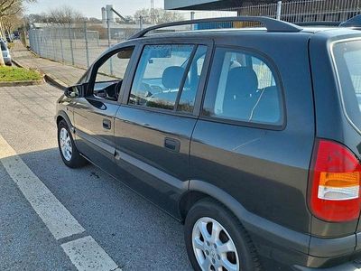 Gebraucht Opel Zafira 101 PS (74 kW) 2002 Schwarz Van / Kleinbus
