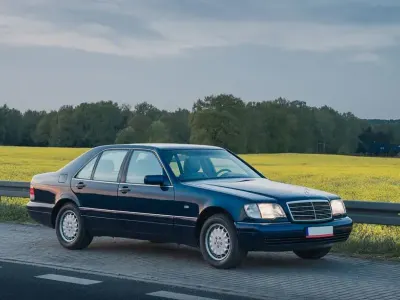 Gebraucht Mercedes S300 177 PS (130 kW) 1997 Blau Limousine