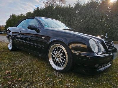 Usata Mercedes CLK320 218 CV (160 kW) 1999 Nero Cabrio