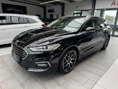 Gebraucht Ford Mondeo Titanium 190 PS (139 kW) 2022 Schwarz Limousine