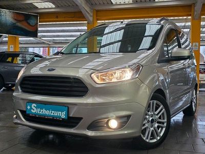 Gebraucht Ford Tourneo Courier Titanium 101 PS (74 kW) 2015 Silber Van / Kleinbus