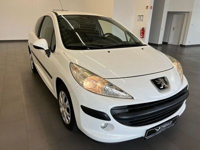 Gebraucht Peugeot 207 Filou 95 PS (69 kW) 2009 Weiß Limousine
