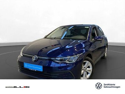 Gebraucht VW Golf VIII Life 131 PS (96 kW) 2024 Atlantik blue (blau) Limousine
