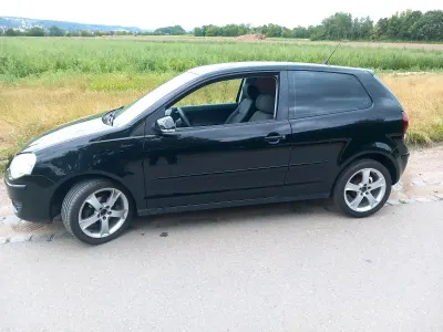 Gebraucht VW Polo 75 PS (55 kW) 2005 Schwarz Kleinwagen