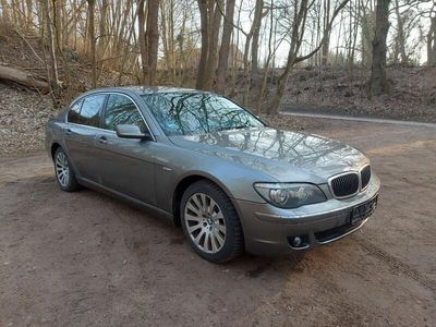 BMW 740