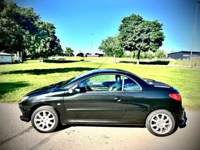 Gebraucht Peugeot 206 CC Platinum 109 PS (80 kW) 2003 Schwarz Cabrio
