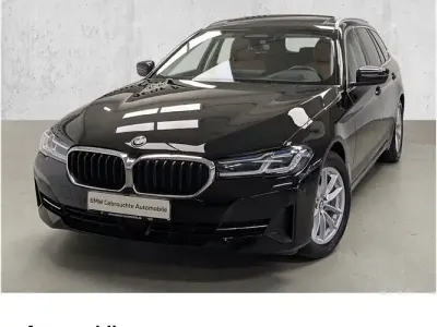Gebraucht BMW 520 Sport Line 197 PS (144 kW) 2023 Schwarz Kombi