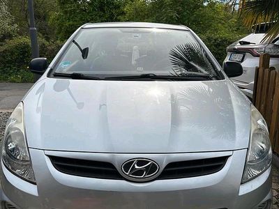 Usata Hyundai i20 70 CV (51 kW) 2008 Argento Utilitaria