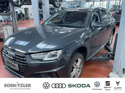 Gebraucht Audi A4 S-Line 150 PS (110 kW) 2019 Grau Kombi