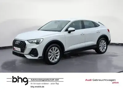 Gebraucht Audi Q3 Sportback Sport 150 PS (110 kW) 2021 Gletscherweiß metallic SUV