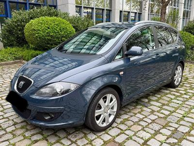 Usata Seat Altea XL 125 CV (91 kW) 2009 Blu Monovolume