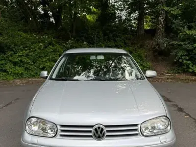 Gebraucht VW Golf IV Pacific 105 PS (77 kW) 2003 Silber Limousine
