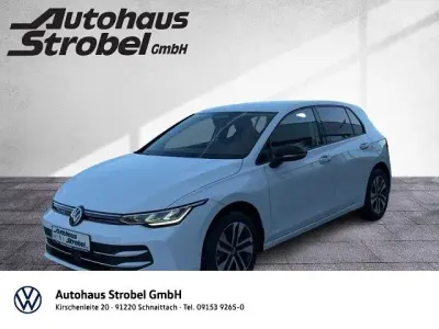 Nouă VW Golf VIII 116 CP (85 kW) 2026 Alb Berlinǎ
