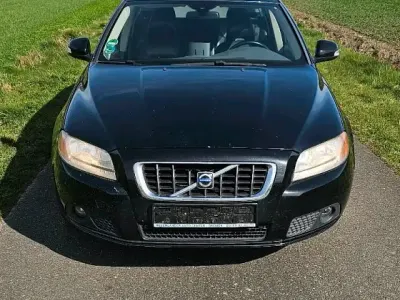 Usata Volvo V70 185 CV (136 kW) 2008 Nero Station wagon