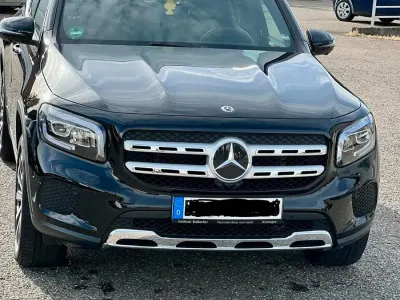 Gebraucht Mercedes GLB200 163 PS (119 kW) 2021 Schwarz SUV