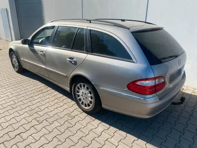 Gebraucht Mercedes E220 150 PS (110 kW) 2005 Kombi
