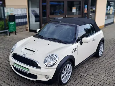 Usata Mini Cooper S Cabriolet 174 CV (127 kW) 2009 Bianco Cabrio