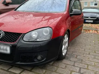 Gebraucht VW Golf V 120 PS (88 kW) 2005 Rot Kleinwagen
