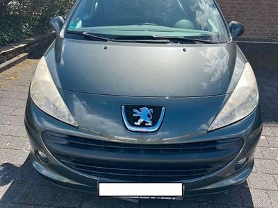 Gebraucht Peugeot 207 Filou 73 PS (53 kW) 2009 Grün Limousine