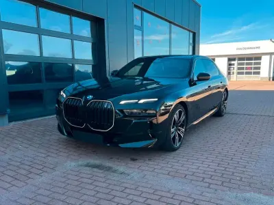 Gebraucht BMW 740 M Sport 286 PS (210 kW) 2026 Schwarz Limousine