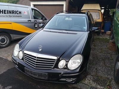 Mercedes E320