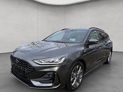 Grau Gebraucht 2024 Ford Focus ST-Line X Kombi | 22.950 € (Guter Preis)