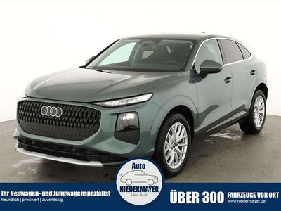 Neu Audi Q3 Sportback Sport 204 PS (150 kW) 2026 Salbeigrün metallic SUV