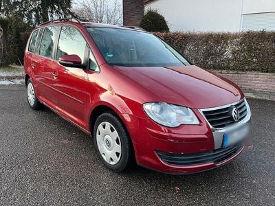 Rot Gebraucht 2009 VW Touran Van / Kleinbus | 2.200 € (Guter Preis)
