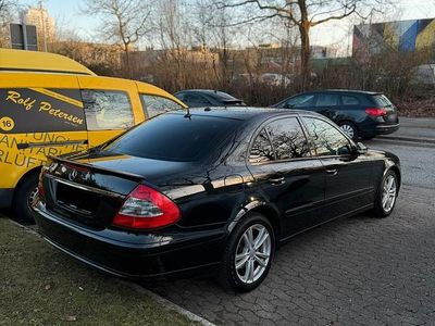 Usata Mercedes E350 272 CV (200 kW) 2006 Nero Berlina