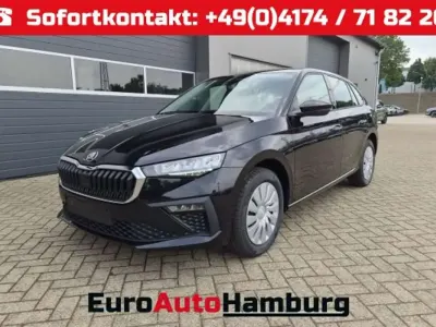 Neu Skoda Scala Selection 116 PS (85 kW) 2026 Blackmagic perleffekt Kleinwagen