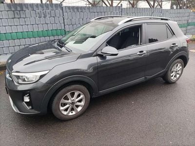Grau Gebraucht 2018 Kia Stonic Vision SUV | 12.480 € (Guter Preis)