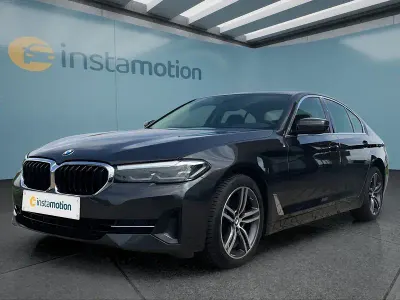 Gebraucht BMW 520 190 PS (139 kW) 2022 Grau Limousine