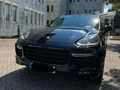 Gebraucht Porsche Cayenne GTS 441 PS (324 kW) 2016 Schwarz SUV