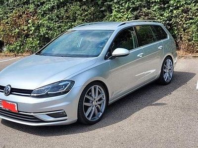 Gebraucht VW Golf VII Highline 150 PS (110 kW) 2019 Silber Kombi