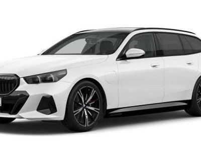 Neu BMW 530e Performance 299 PS (219 kW) 2026 Alpinweiß Kombi