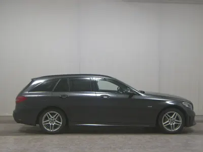 Gebraucht Mercedes C220 AMG line 194 PS (142 kW) 2021 Grau Kombi