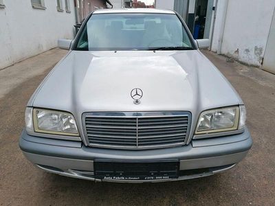 Usata Mercedes C200 136 CV (100 kW) 1999 Argento Berlina