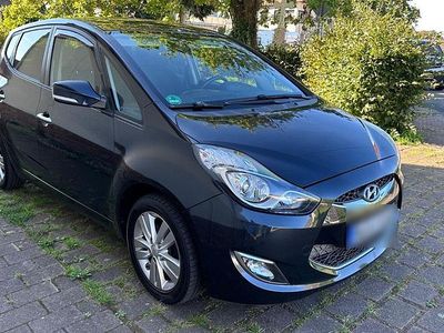Gebraucht Hyundai ix20 Trend 90 PS (66 kW) 2011 Schwarz Kleinwagen