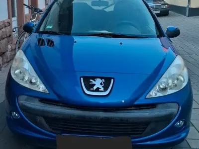 Gebraucht Peugeot 206 60 PS (44 kW) 2009 Blau Limousine