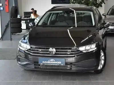 Gebraucht VW Passat Business 150 PS (110 kW) 2024 Mangangrau Kombi