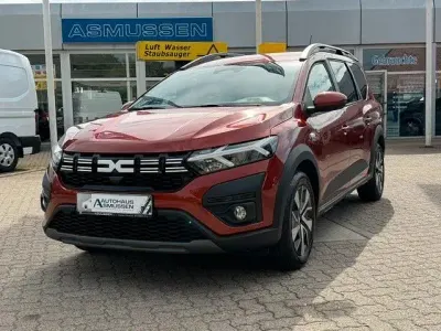 Neu Dacia Jogger Expression 101 PS (74 kW) 2026 Braun Van / Kleinbus