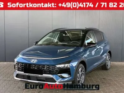Neu Hyundai Bayon Comfort 79 PS (58 kW) 2025 Vibrant blue / dach schwarz SUV
