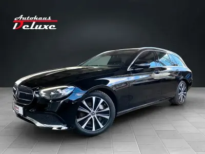 Gebraucht Mercedes E300 Avantgarde 194 PS (142 kW) 2022 Schwarz Limousine