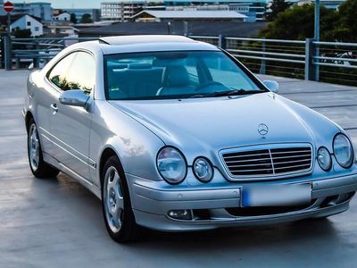 Gebraucht Mercedes CLK230 197 PS (144 kW) 2001 Silber Coupé