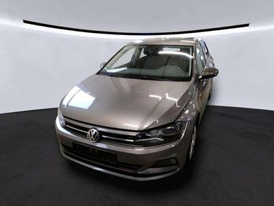Limestone grey Gebraucht 2018 VW Polo Comfortline Limousine | 8.890 € (Fairer Preis)