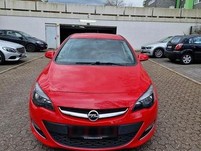 Gebraucht Opel Astra 110 PS (80 kW) 2012 Rot Limousine