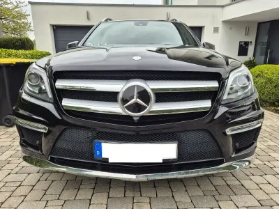 Używany Mercedes GL400 333 KM (244 kW) 2015 Czarny SUV