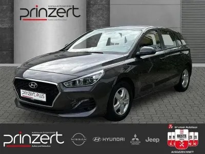 Gebraucht Hyundai i30 YES! 99 PS (72 kW) 2019 Grau Limousine