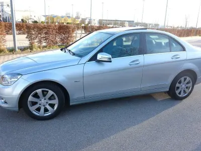 Brugt Mercedes C180 Avantgarde 156 HK (114 kW) 2009 Sølv Sedan