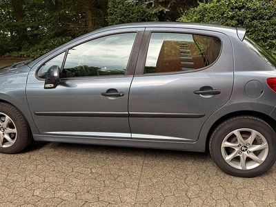 Gebraucht Peugeot 207 Filou 88 PS (64 kW) 2006 Grau Kleinwagen